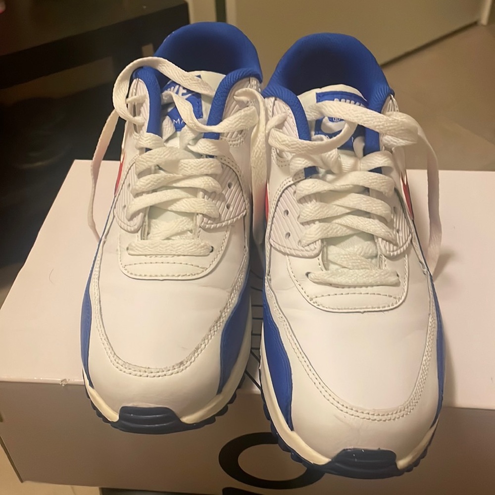 Nike air max size 7Y color blue, white and red